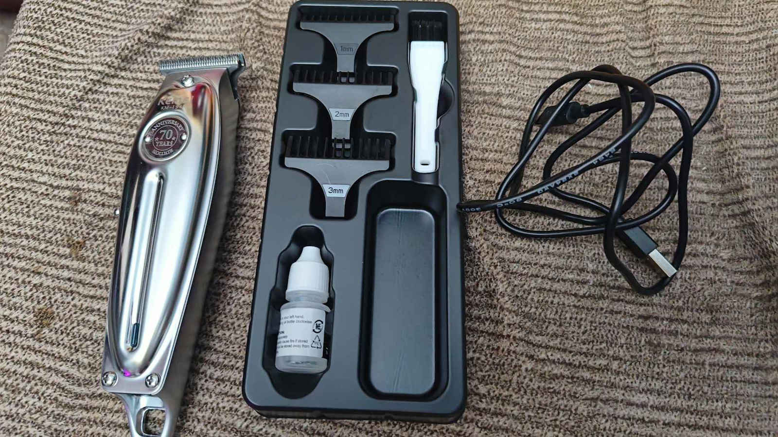 Kemei Professional Rechargeable Hair Clipper Silver KM-1949