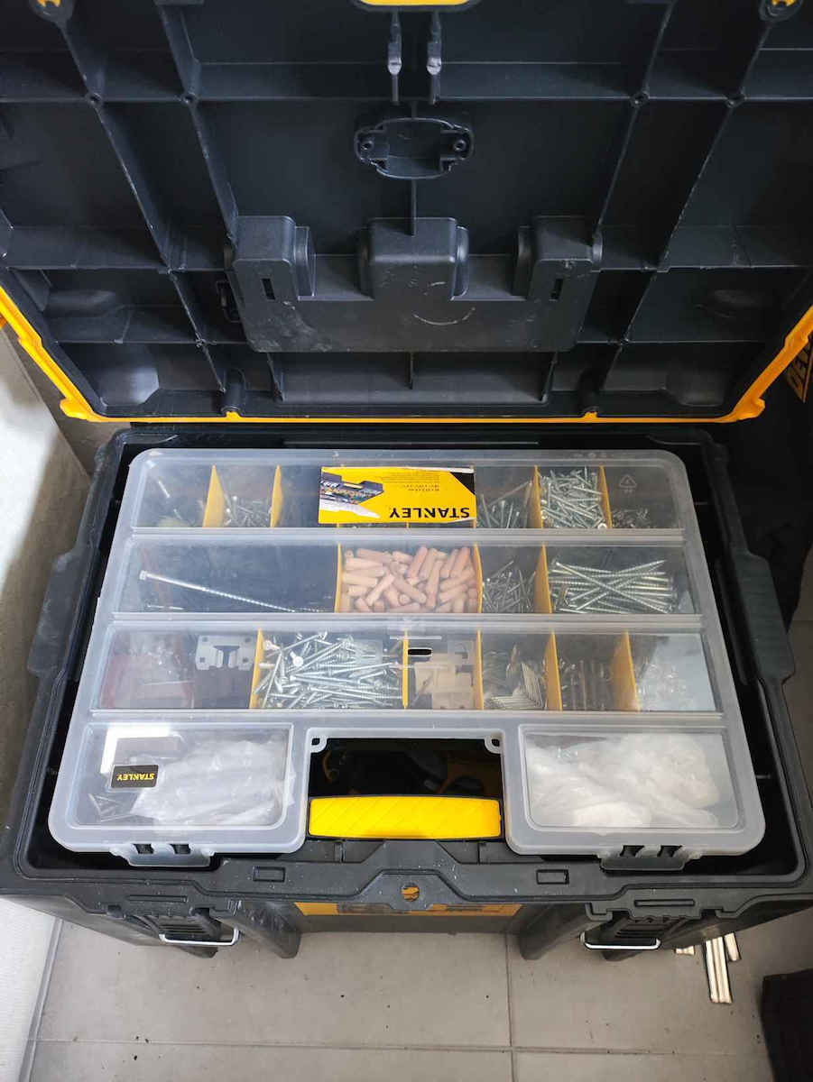 Dewalt Τροχήλατος Πλαστικός Εργαλειοφόρος 3 Τμημάτων με Εργαλειοθήκη