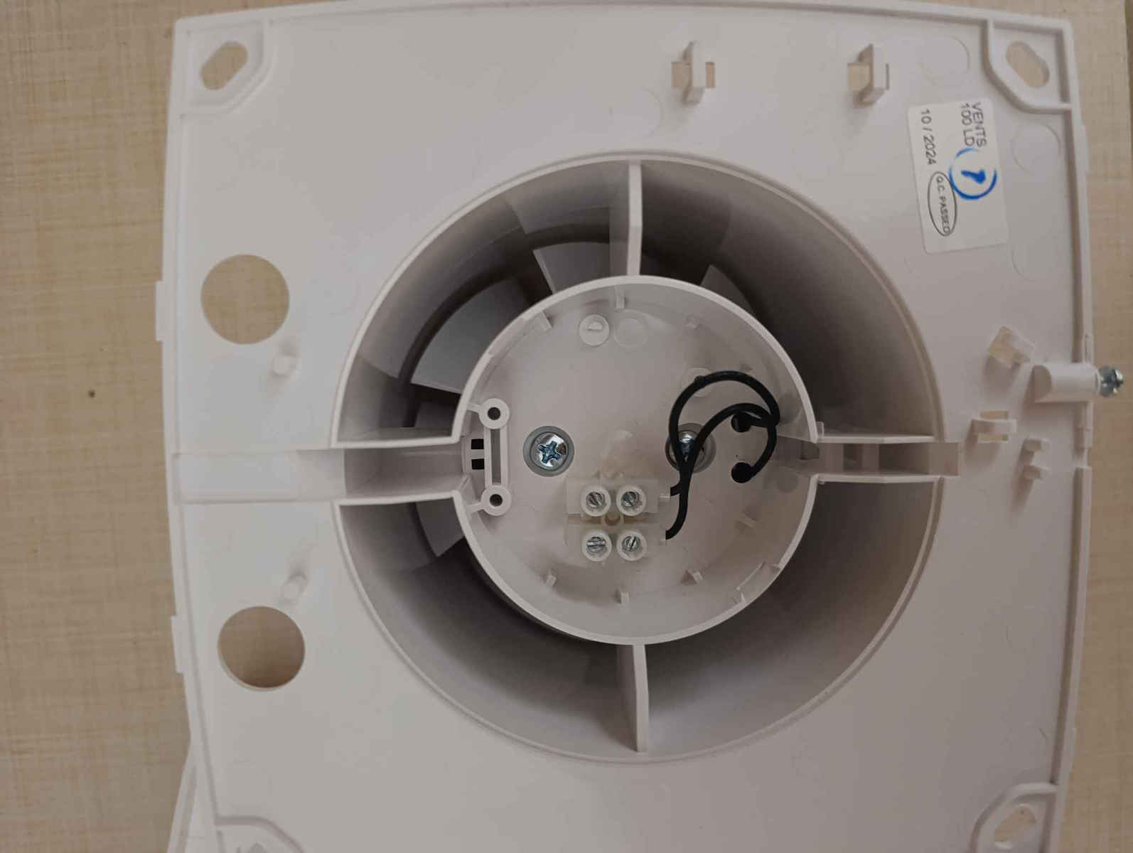 Vents 100 LD Wall-mounted Ventilator Bathroom 100mm White