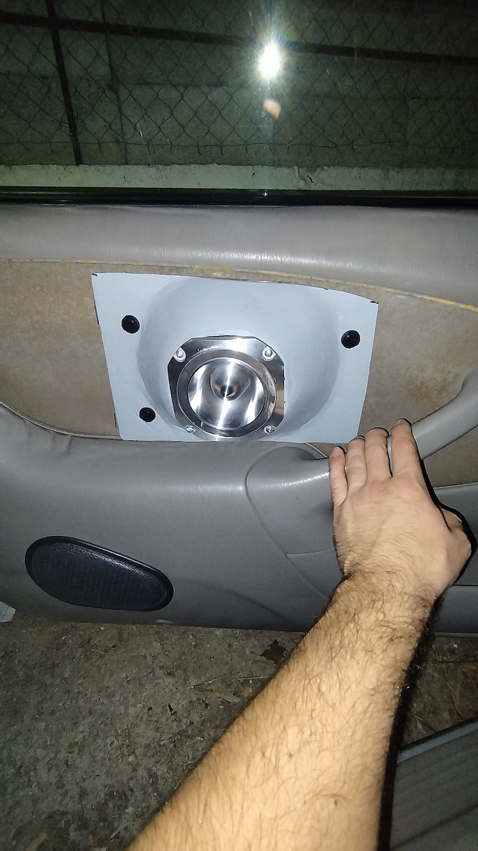 Tweeter Auto Rotund CTC-22AG 105dB 800 de wați
