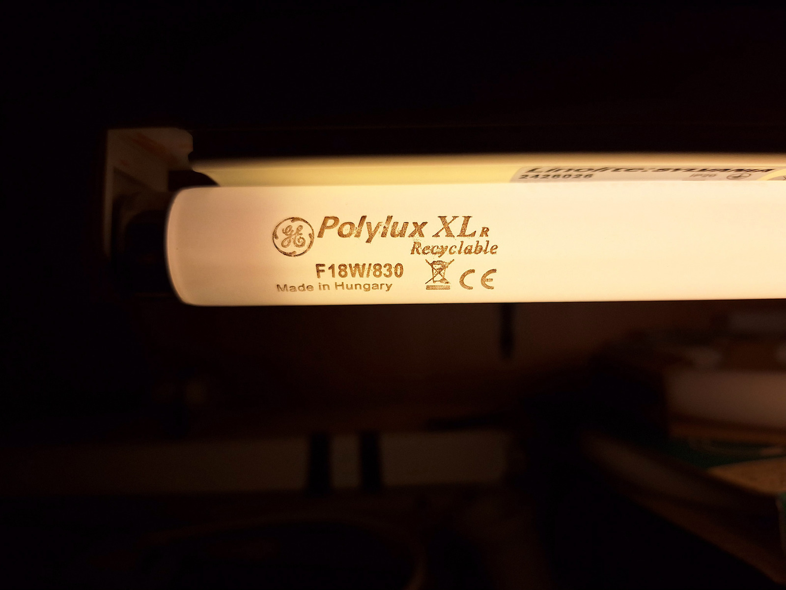 GE Λάμπα Φθορίου για Ντουί G13 με Σχήμα T8 18W