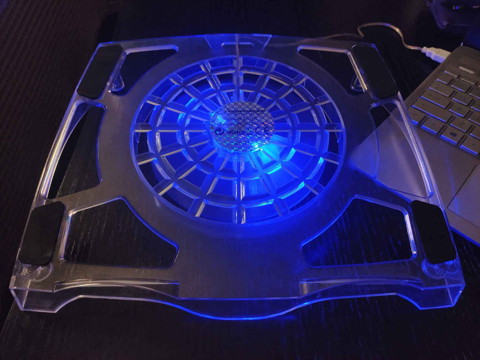 Esperanza Sirocco Cooling Pad for Laptop up to 15.6" with 1 Fan and Lighting White