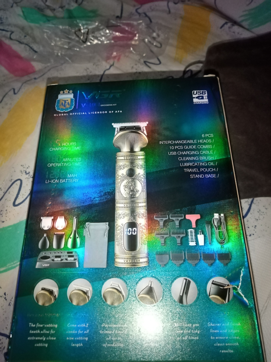 VGR 6in1 Grooming Kit Машинка за Подстригване Златиста V-106