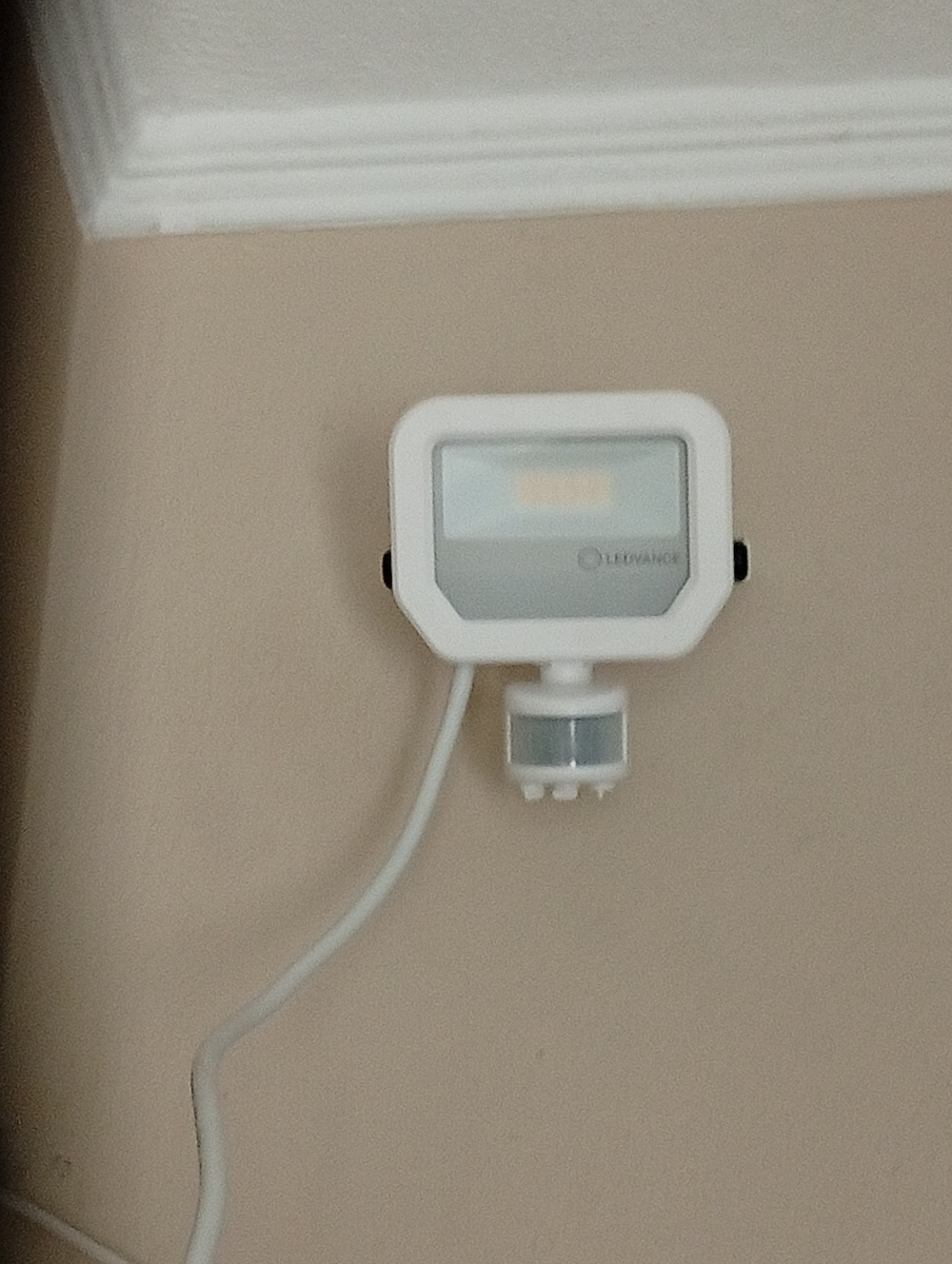 Ledvance Waterproof LED Flood Light 10W Warm White 3000K with Motion Sensor IP65