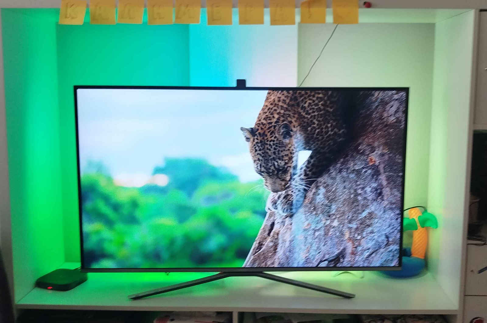 Govee Smart LED Strip Backlight 3 Lite Wi-Fi TV 24V RGB Light 2.4m with Power Supply