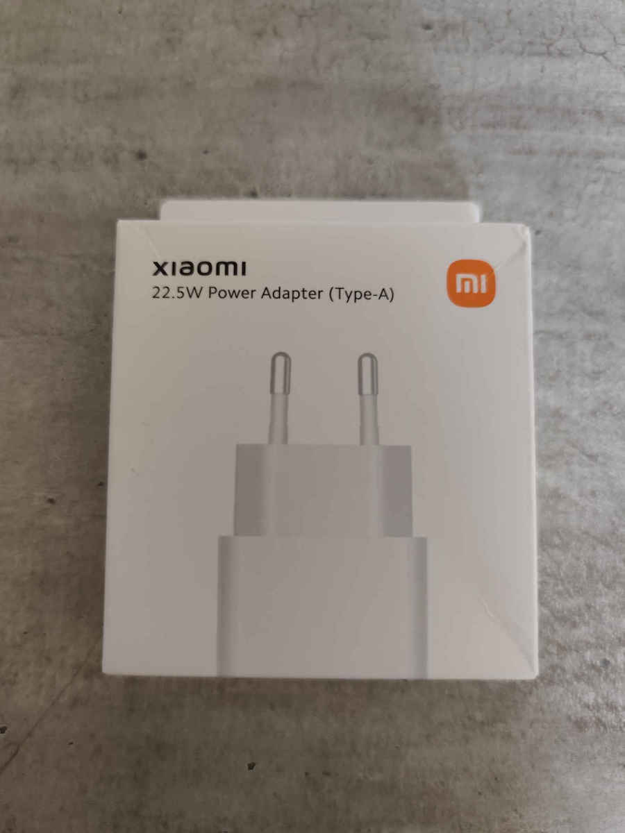 Xiaomi Kabeloser Handyladegerät mit USB-A Ausgangsanschluss 22,5W Stromlieferung Weiß (BHR7757EU)