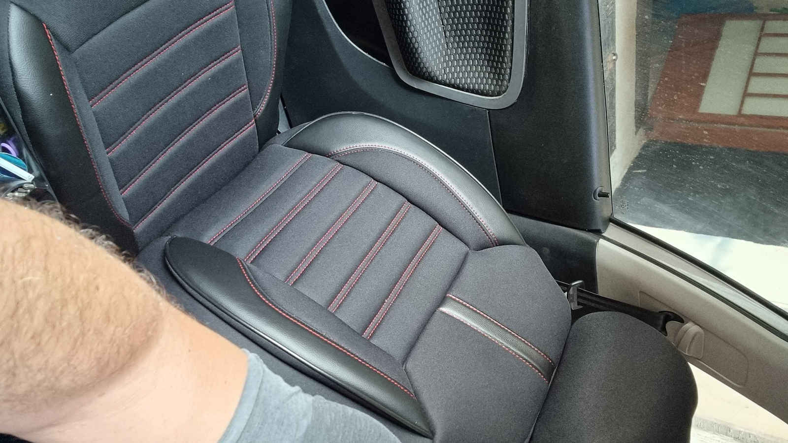 Otom Σετ Καλύμματα Αυτοκινήτου 11τμχ Δερματίνη Limited Design Κόκκινα / Μαύρα