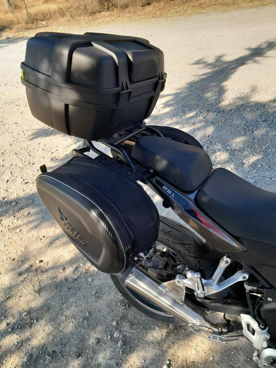 Saddle Bag Carbon Motorcycle Saddle Side Bag Set 58lt in Black Colour