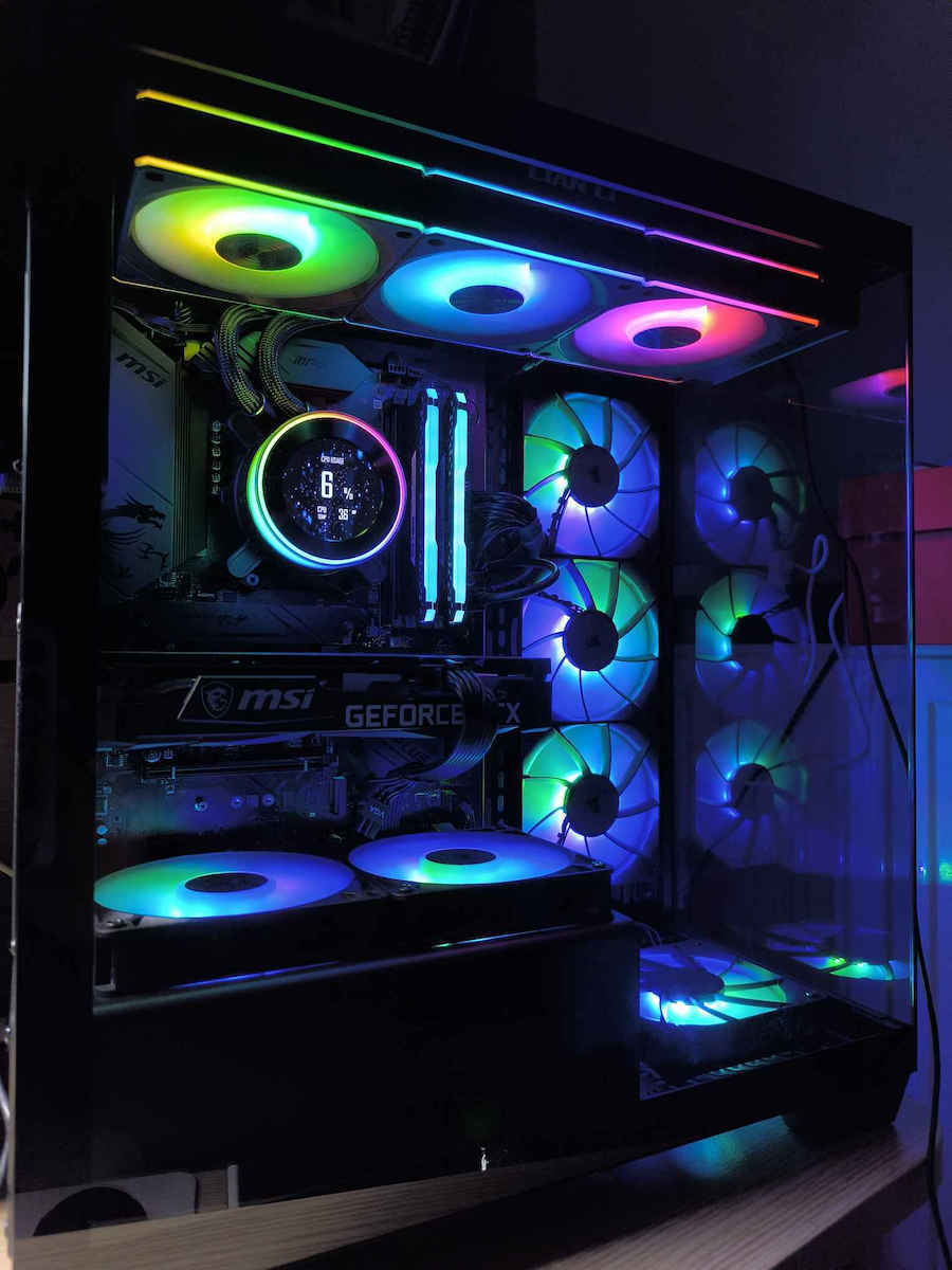 Lian Li Hydroshift II LCD-C 360CL Охлаждане AIO CPU с 3 вентилатора 120mm и RGB осветление