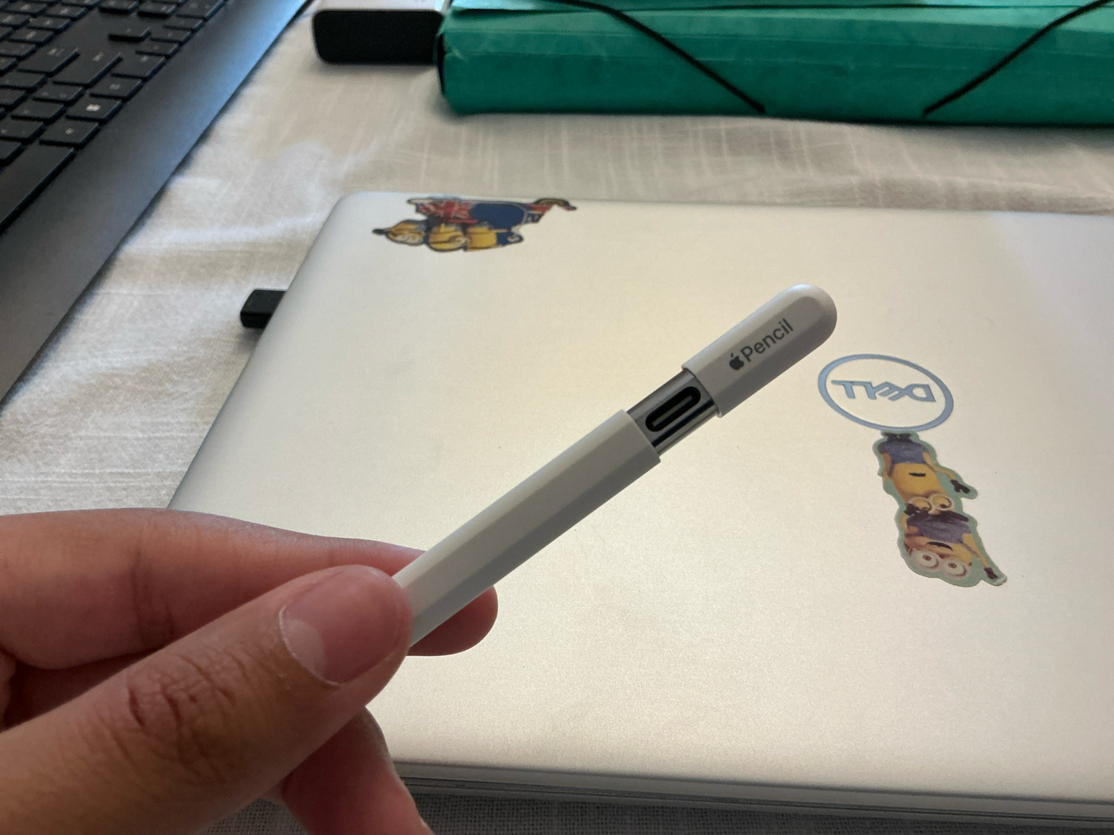 Apple Digital Touch Stylus with Palm Rejection for Apple in White color MUWA3AM/A