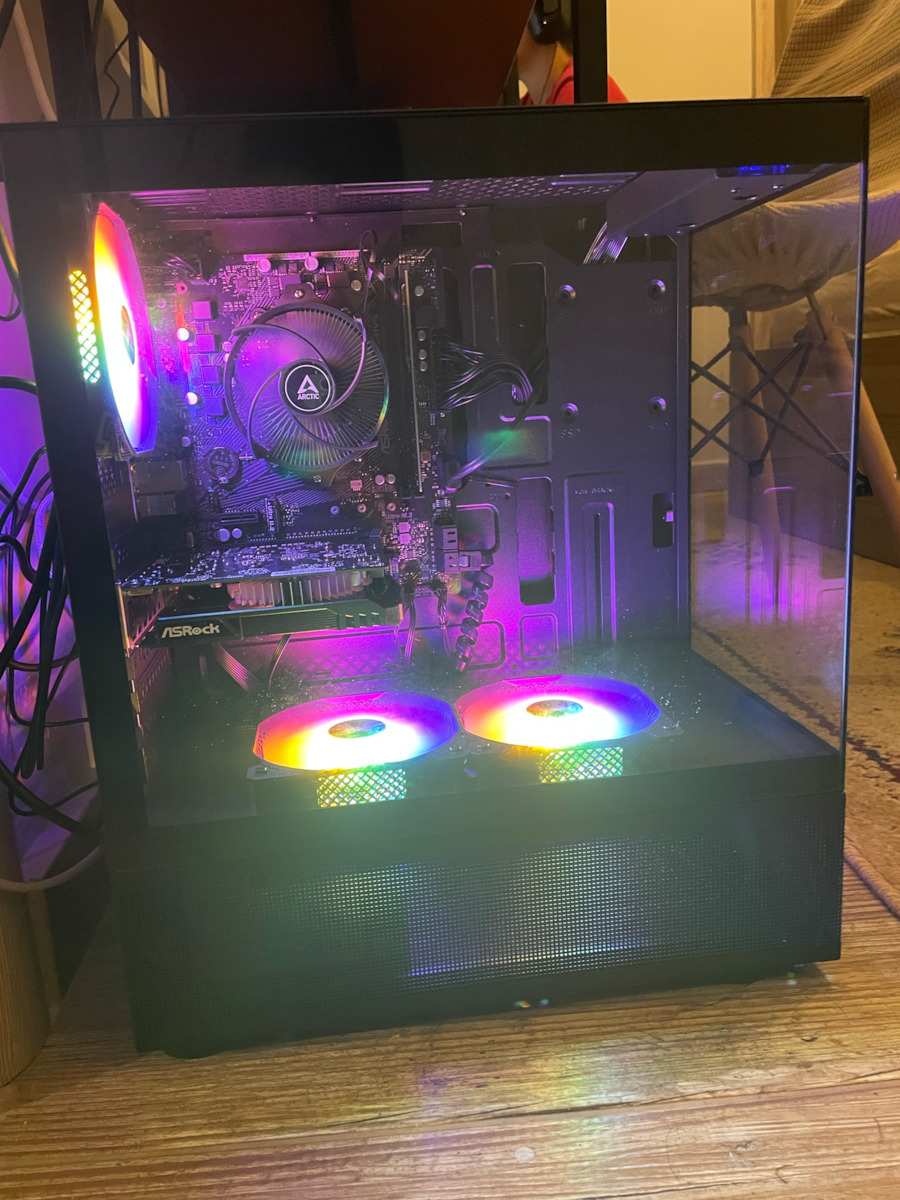 Vengeance Raven-V6 Gaming Desktop PC (Ryzen 7-5700/16GB DDR4/512GB SSD/Radeon RX 7600/No OS)