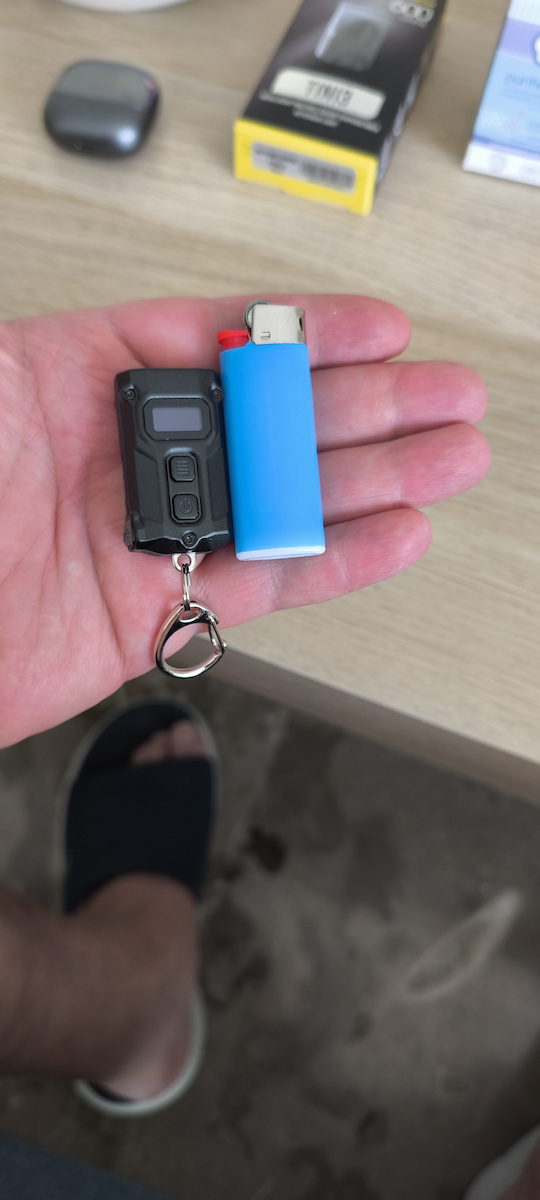 NiteCore Rechargeable Keychain Flashlight LED with Maximum Brightness 600lm Tini 3 Black