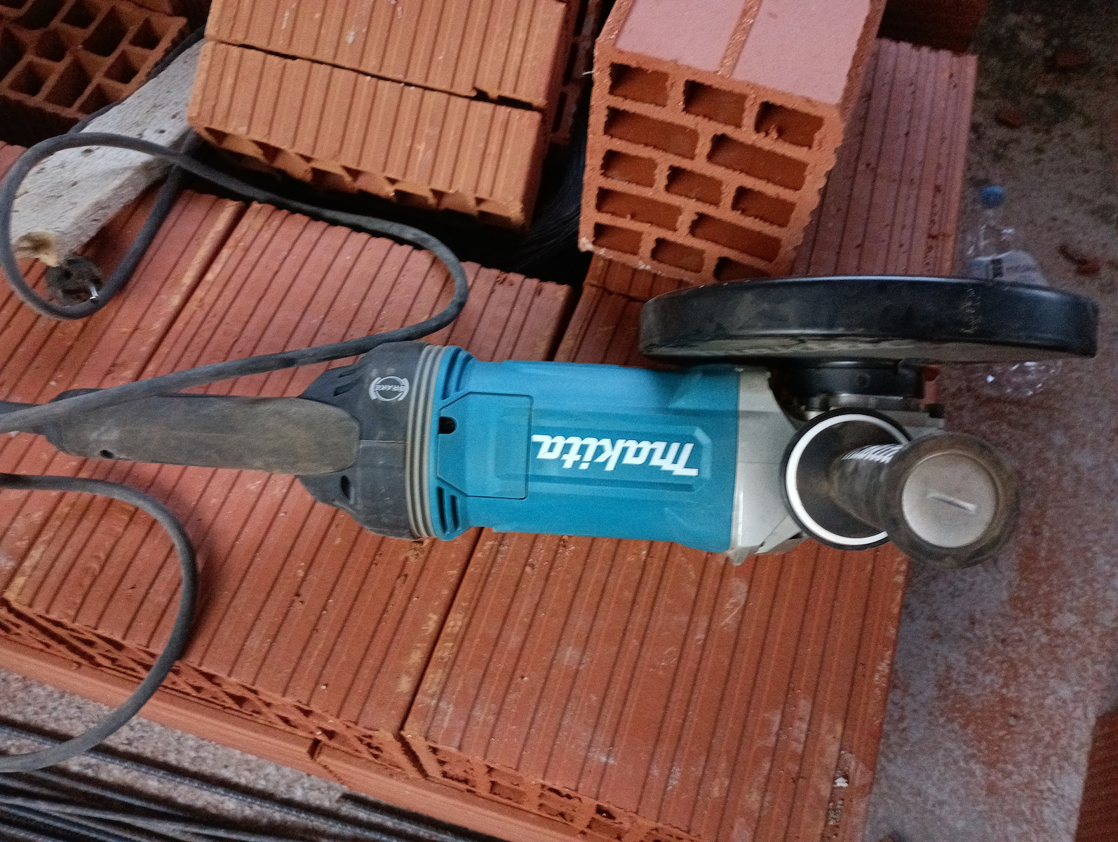 Makita Τροχός 230mm Ρεύματος 2800W