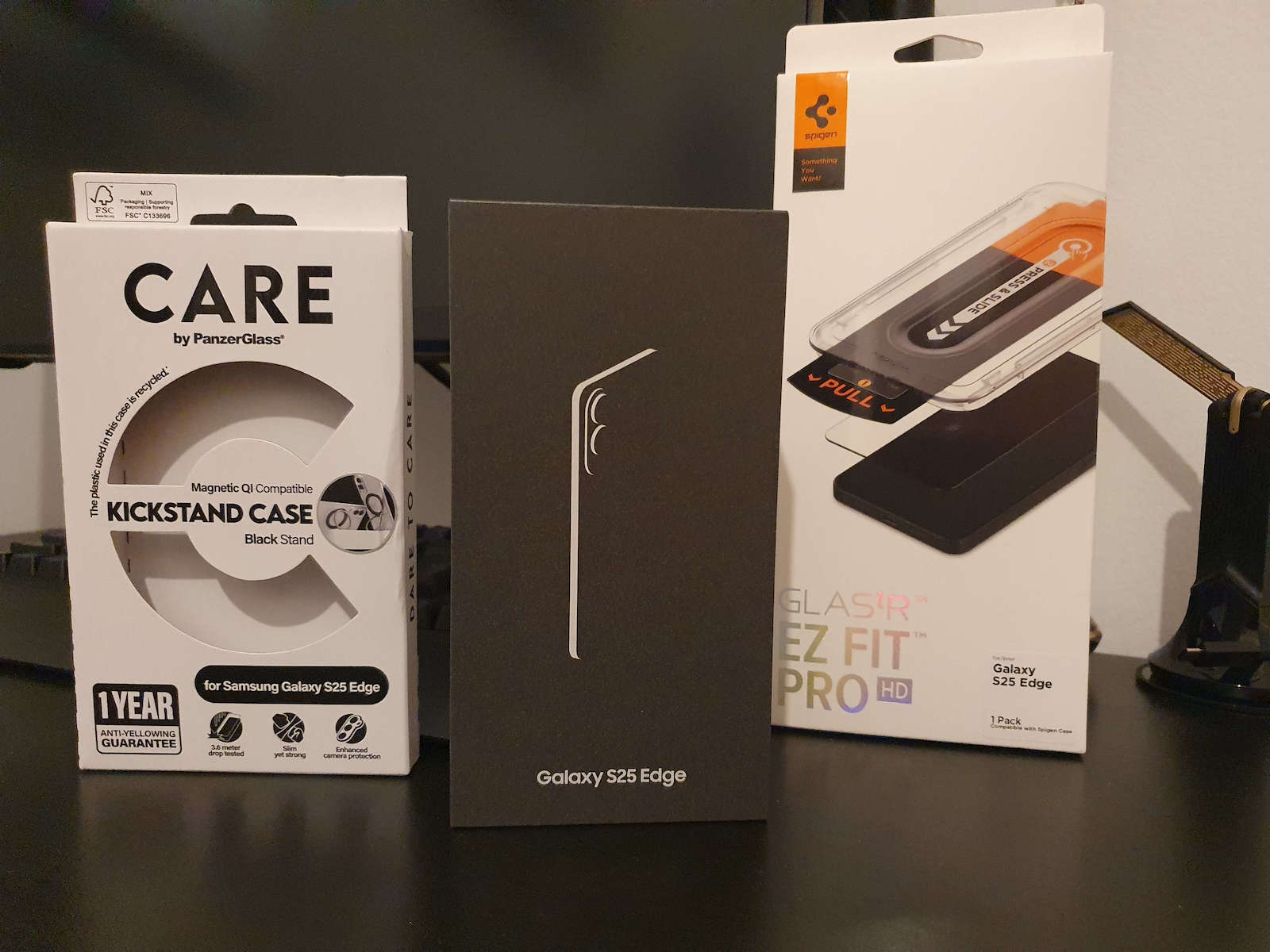 Spigen GLAS.Tr Ez Fit Tempered Glass (Galaxy S25 Edge)