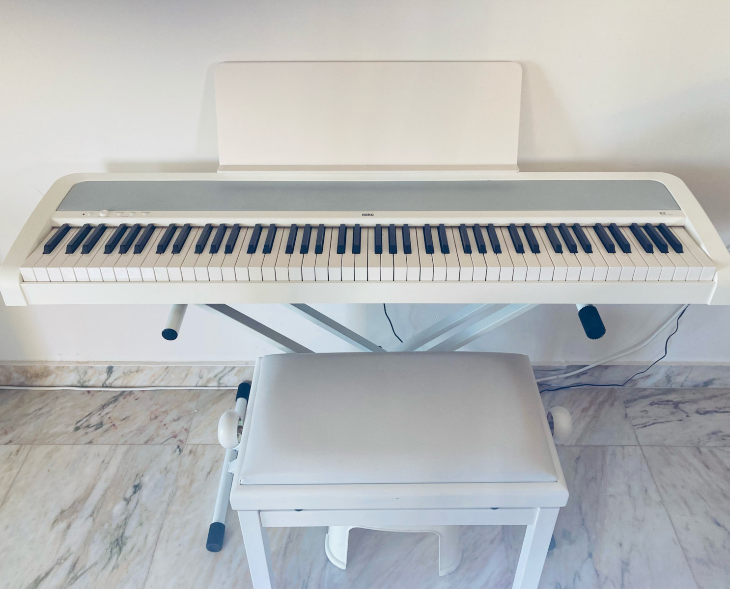 Korg Electric Stage Piano B2 with 88 Weighted Keys Built-in Speakers and Connection with Headphones Black