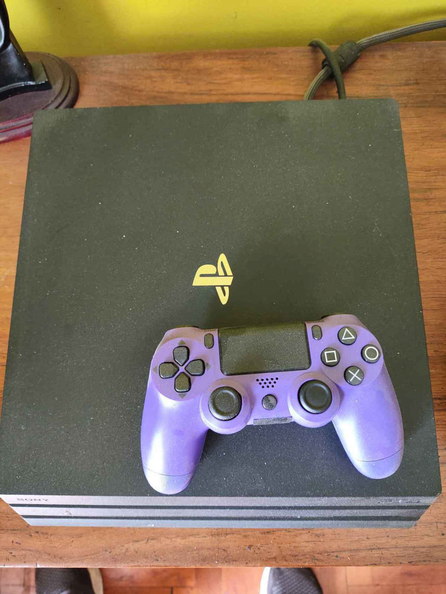 Doubleshock Ασύρματο Gamepad για PS4 Electric Purple