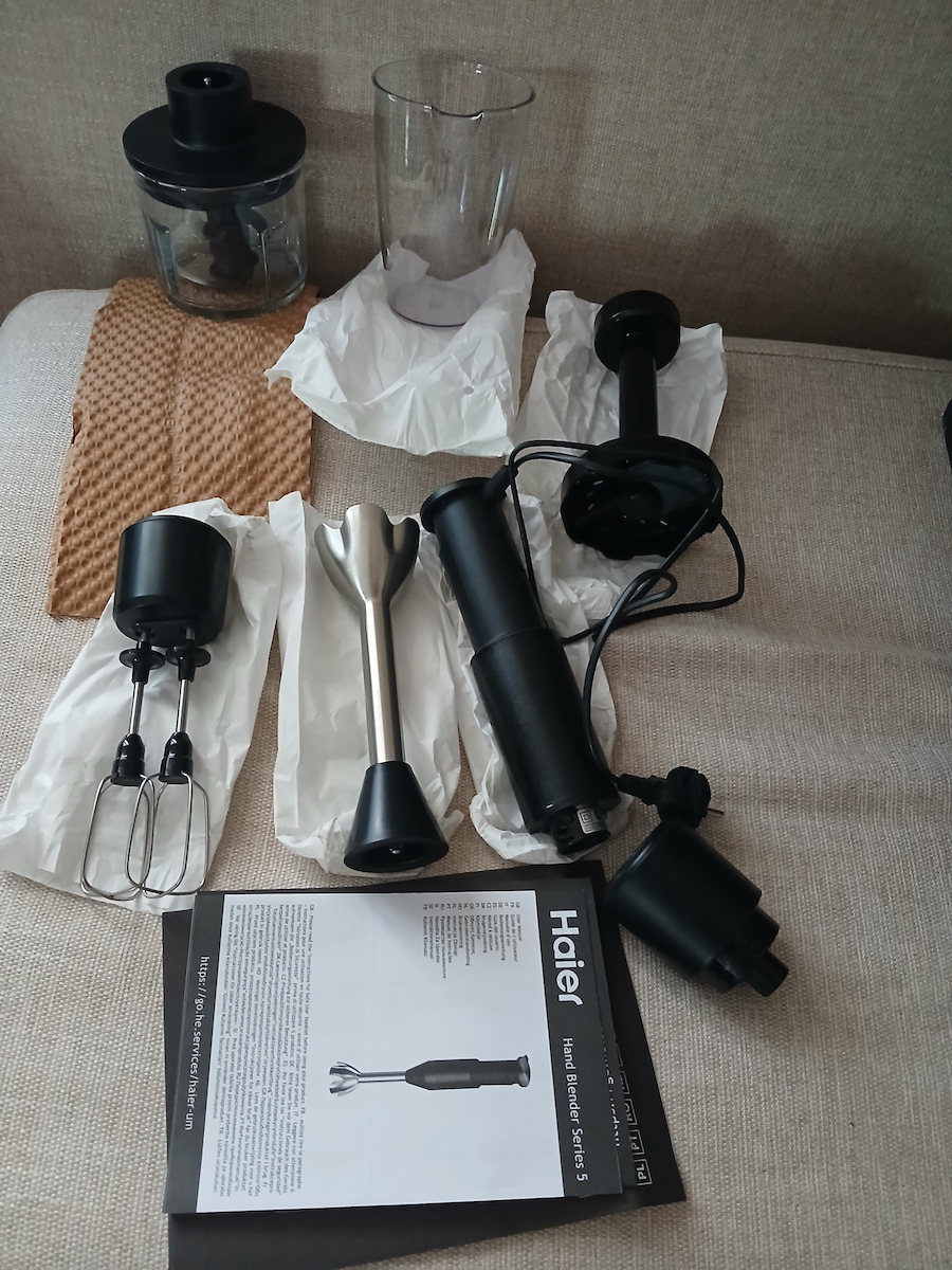 Haier HHB5B5 011 Ραβδομπλέντερ με Ανοξείδωτη Ράβδο 1000W Μαύρο