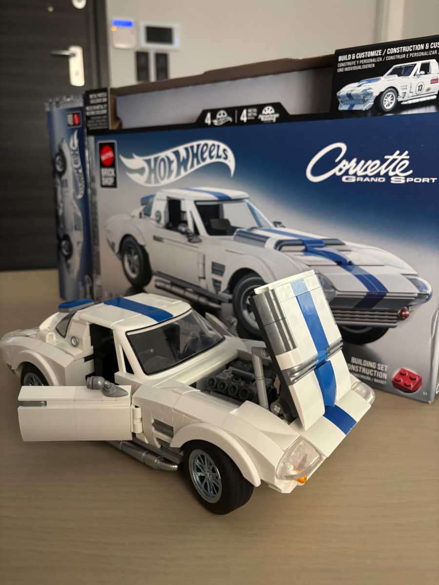 Mattel Brick Shop Τουβλάκια Hot Wheels Elite Series Corvette για 10+ Ετών 918τμχ