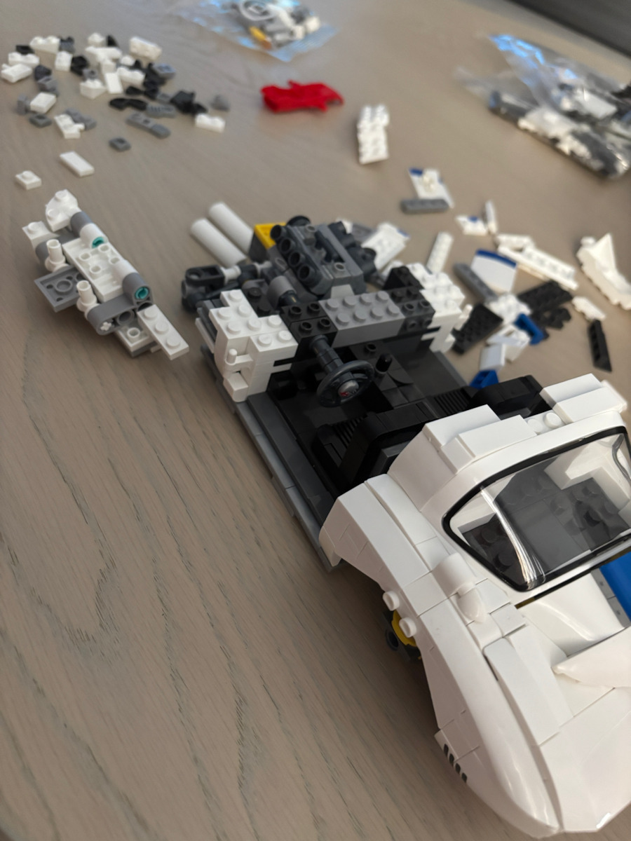 Mattel Brick Shop Τουβλάκια Hot Wheels Elite Series Corvette για 10+ Ετών 918τμχ
