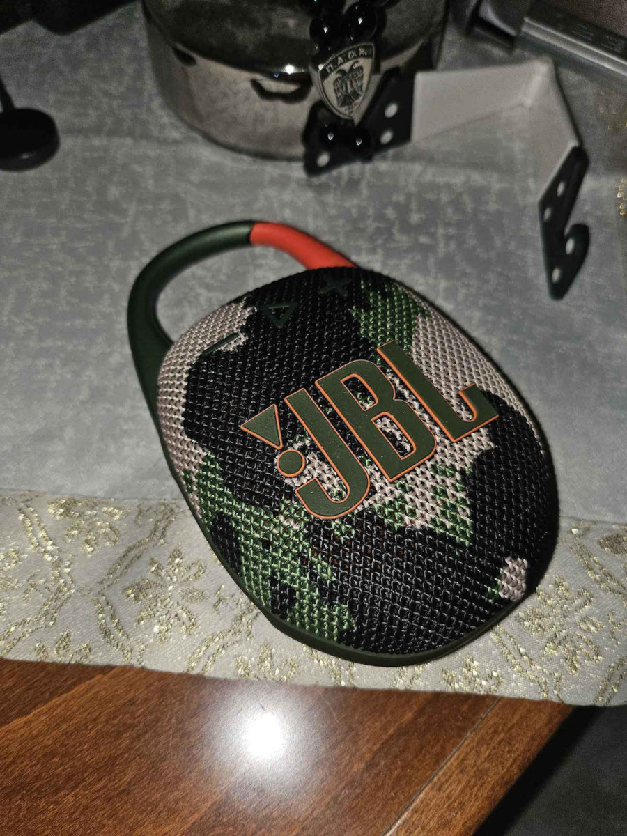 JBL Clip 5 Αδιάβροχο Ηχείο Bluetooth 7W με Διάρκεια Μπαταρίας έως 12 ώρες Squad