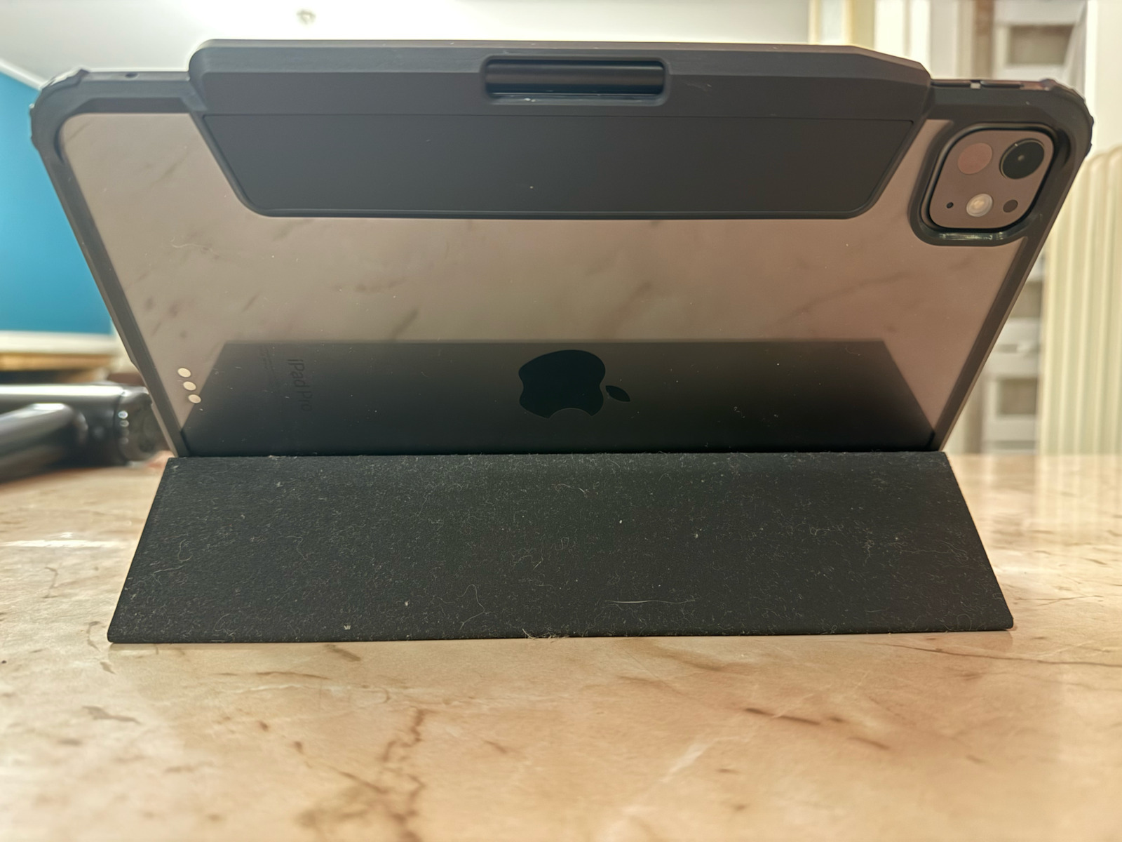 Spigen Ultra Hybrid Pro Флип капак Черен (iPad Pro 2024 11" - Превод: iPad Pro 2024 11") ACS07016