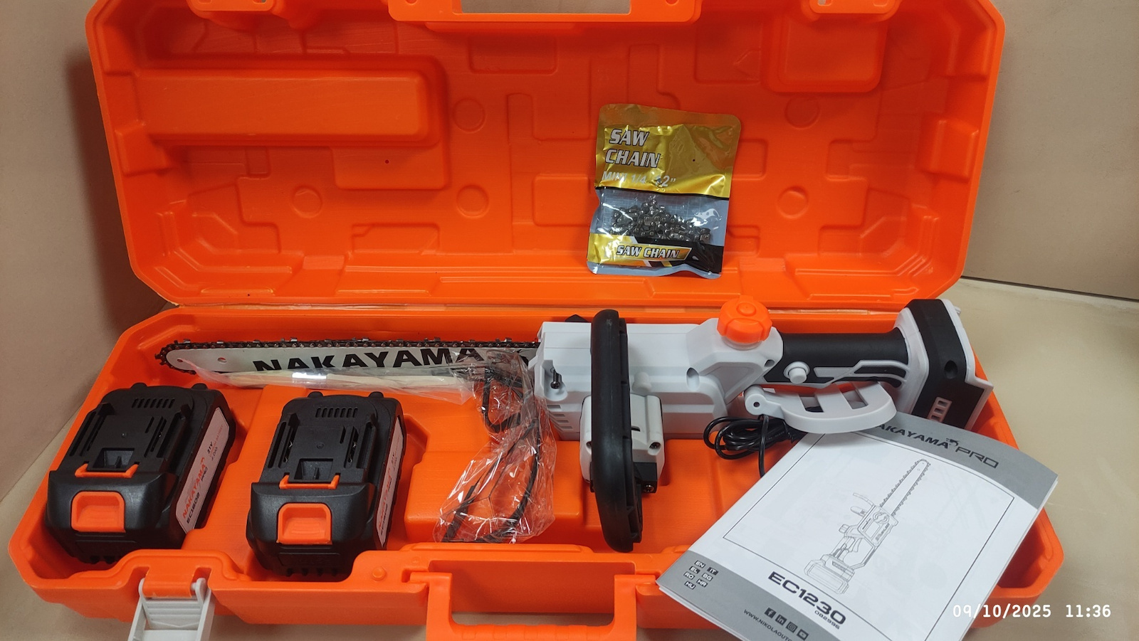 Nakayama EC1230 Battery Pruning Chainsaw 2x4Ah 21V 1.4kg with 30cm Blade