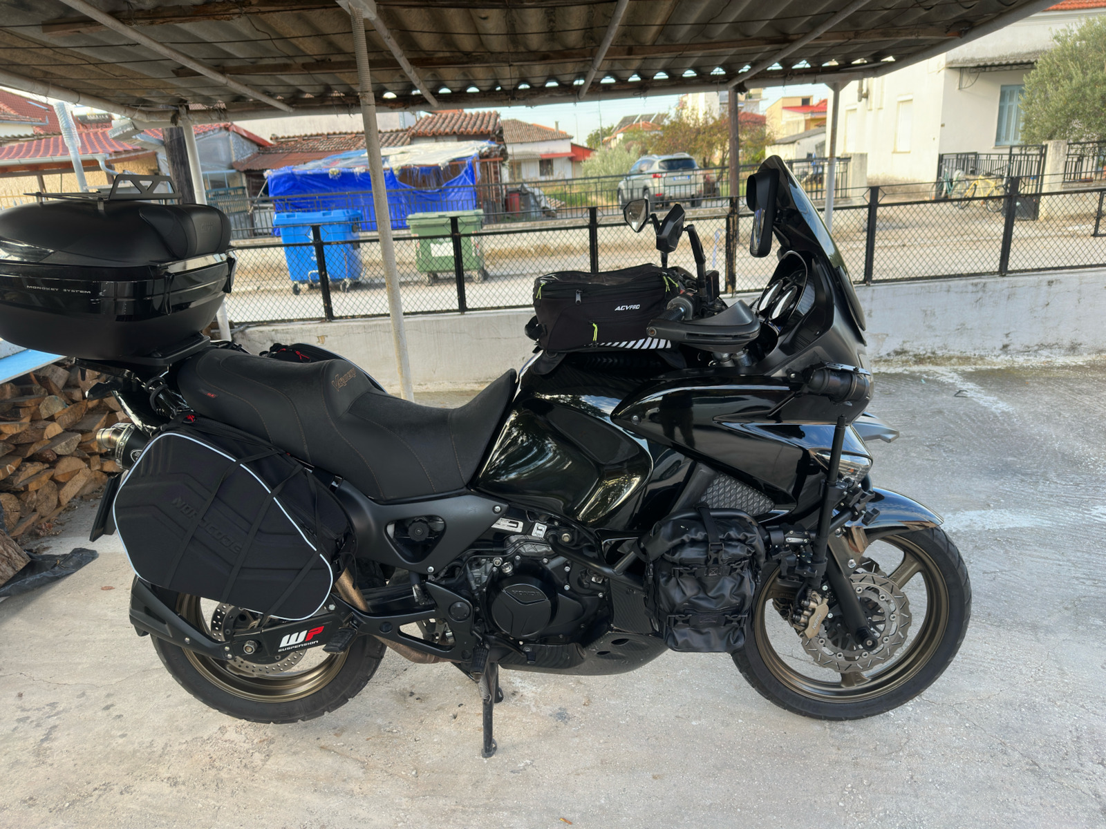 Nordcode X Cargo 40Es in Schwarz Farbe