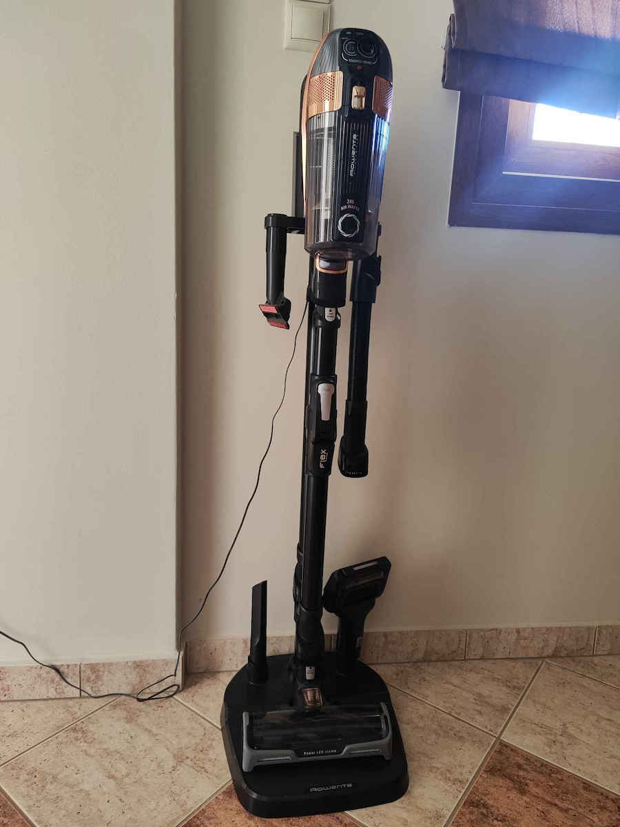 Rowenta Rechargeable 2 in 1 Stick & Handheld Vacuum 32.4V Black RH99G3
