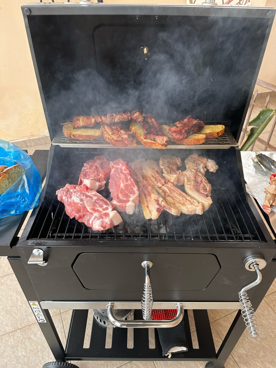 Thermogatz KRV 1824 Charcoal Grill with Lid and Thermometer 60cmx42cm