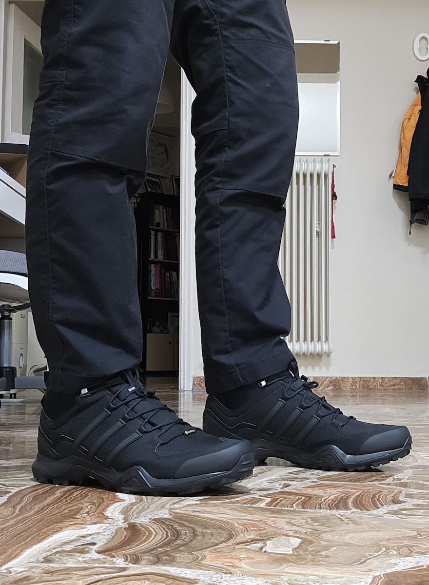 adidas Terrex Swift R2 Mid Мъжки Планински Боти Водоустойчиви с Мембрана Gore-Tex Черни