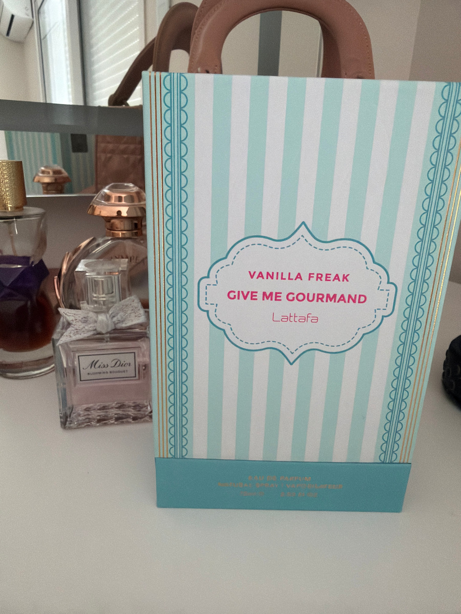 Lattafa Give Me Gourmand Vanilla Freak Eau de Parfum 75ml