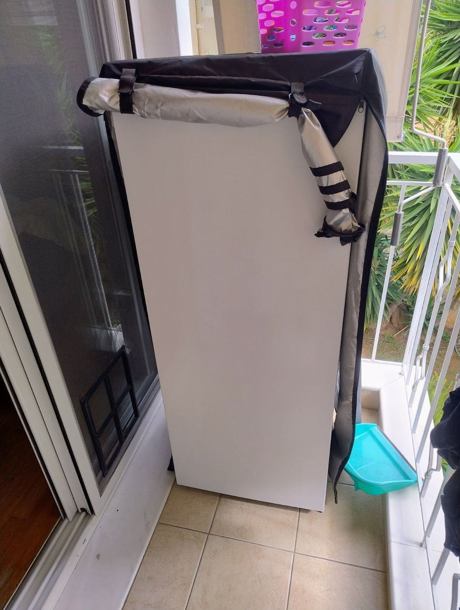 Hisense Όρθιος Καταψύκτης 155lt NoFrost