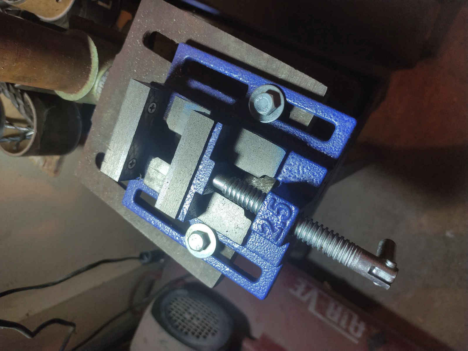 Fixed Drill Press Vise with Maximum Opening 100mm
