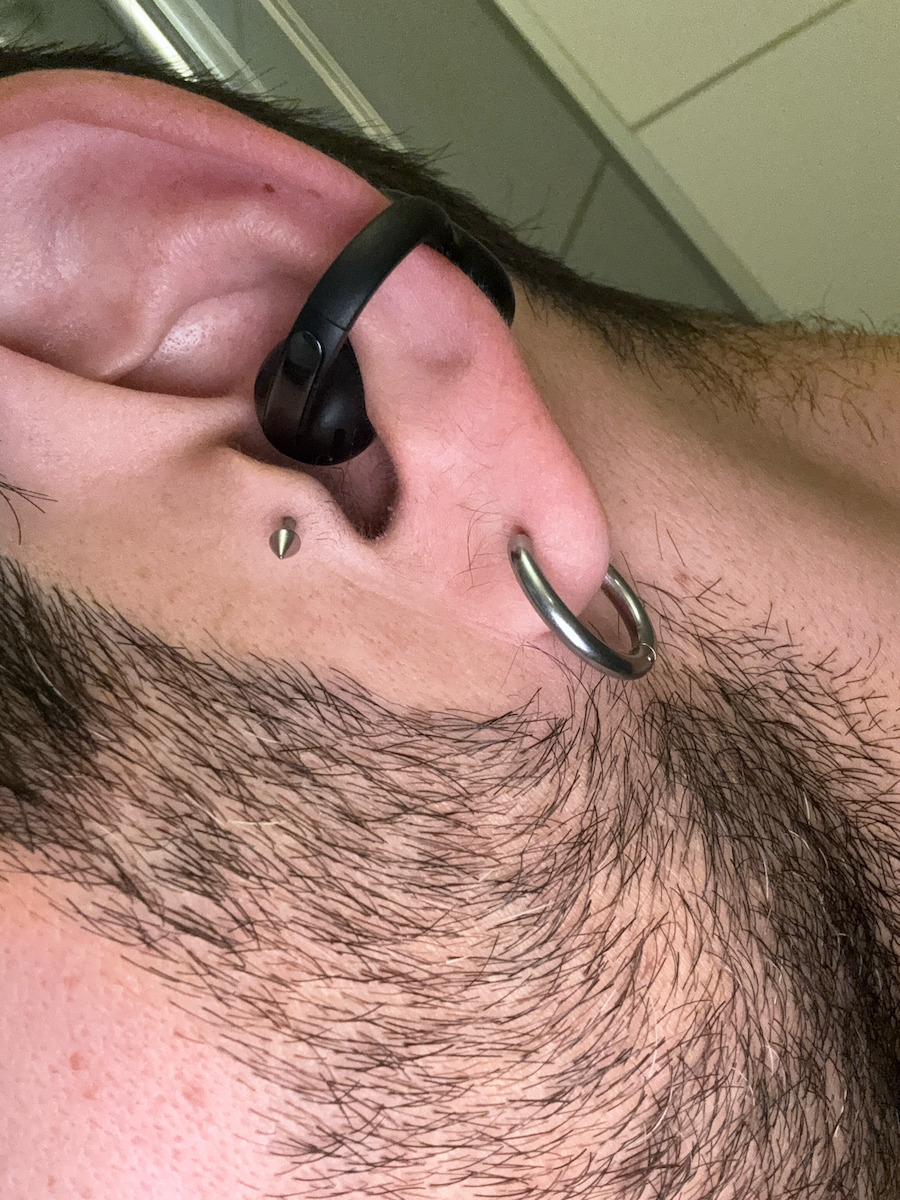 Baseus Bowie MC1 Open Ear Bluetooth Handsfree Ακουστικά με Αντοχή στον Ιδρώτα και Θήκη Φόρτισης Λευκά