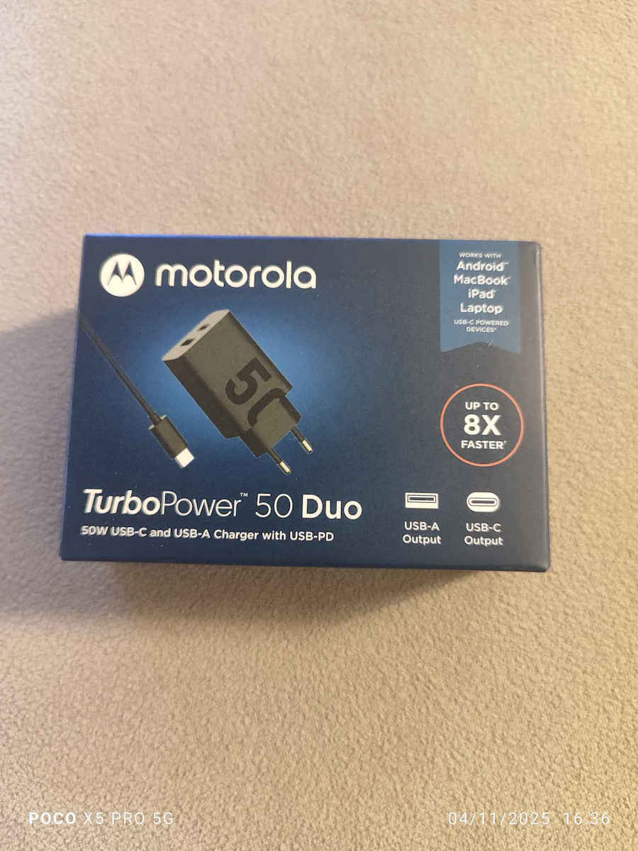 Motorola Φορτιστής με Θύρα USB-A και Θύρα USB-C και Καλώδιο USB-C 50W Μαύρος (TurboPower)