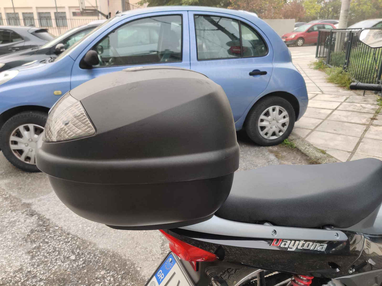 Kappa Moto K30N Monolock Μπαγκαζιέρα Μοτοσυκλέτας με Κόκκινα Αντανακλαστικά 30lt Μαύρη