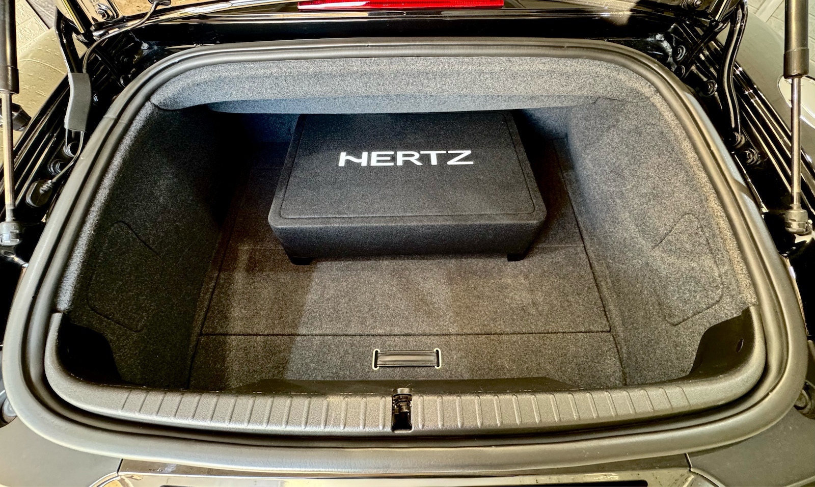 Hertz Mille MPBX 300 S2 Subwoofer Αυτοκινήτου 12" 500W RMS με Κούτα