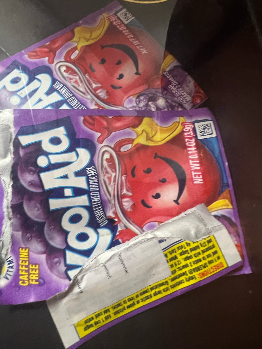 Kraft Heinz Beverage Kool-Aid Mixed Berry Powder 6.2gr
