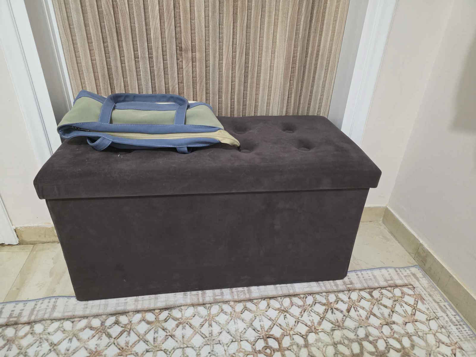 Collapsible Bench Stool with Storage Space Upholstered with Gray Velvet 76x38x38cm
