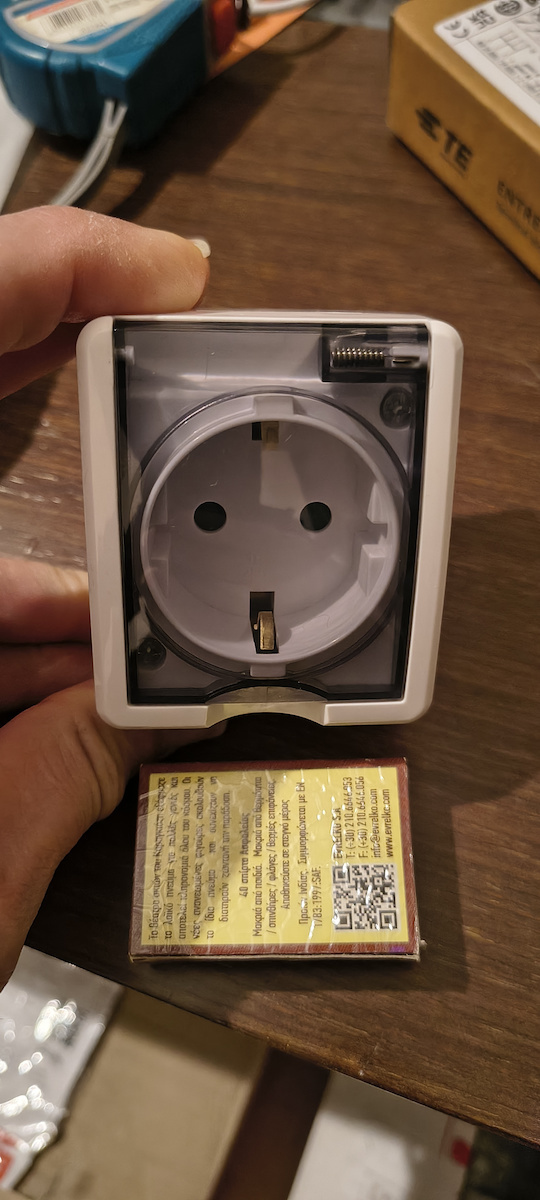 Aca Murata Single External Waterproof Power Socket with Lid White