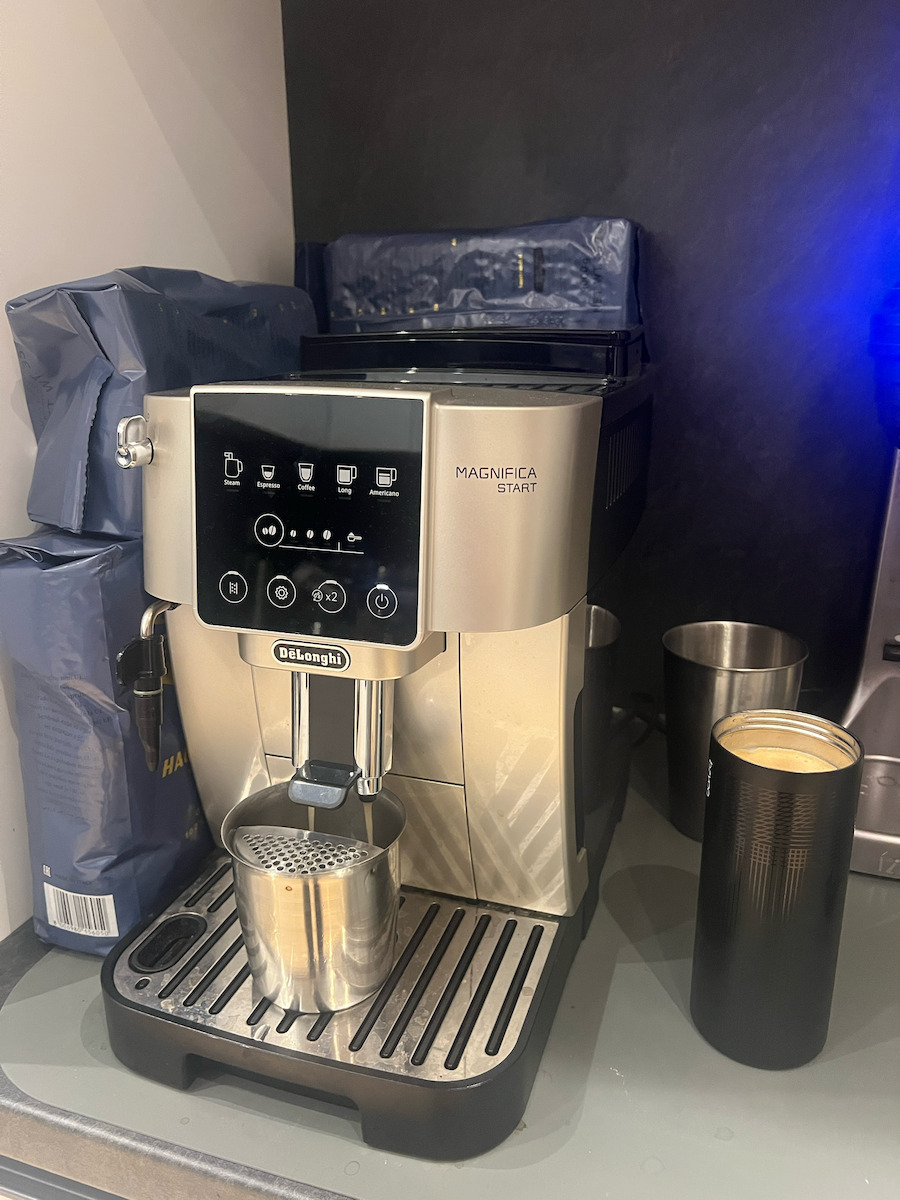 De'Longhi Magnifica Start Automatic Espresso Machine 1450W Pressure 15bar with Grinder Silver