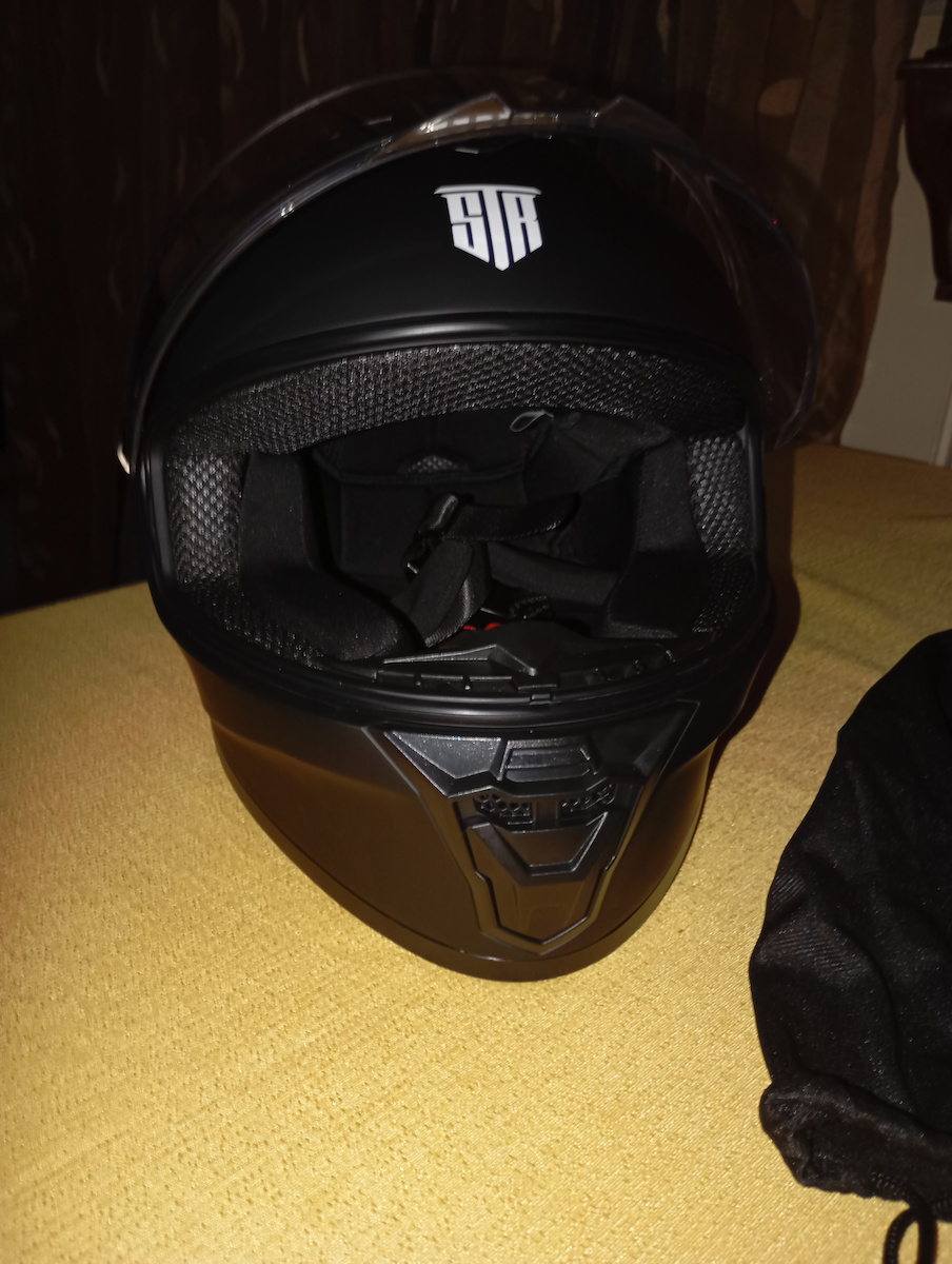STR GT-2 Black Matt Motorcycle Helmet Full Face ECE 22.06 1450gr