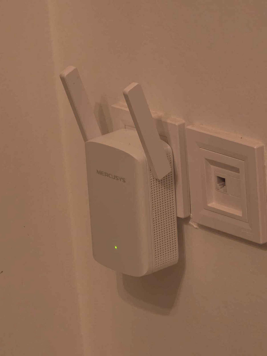 Mercusys ME60X v1 WiFi Extender Dual Band (2.4 & 5GHz) 1500Mbps