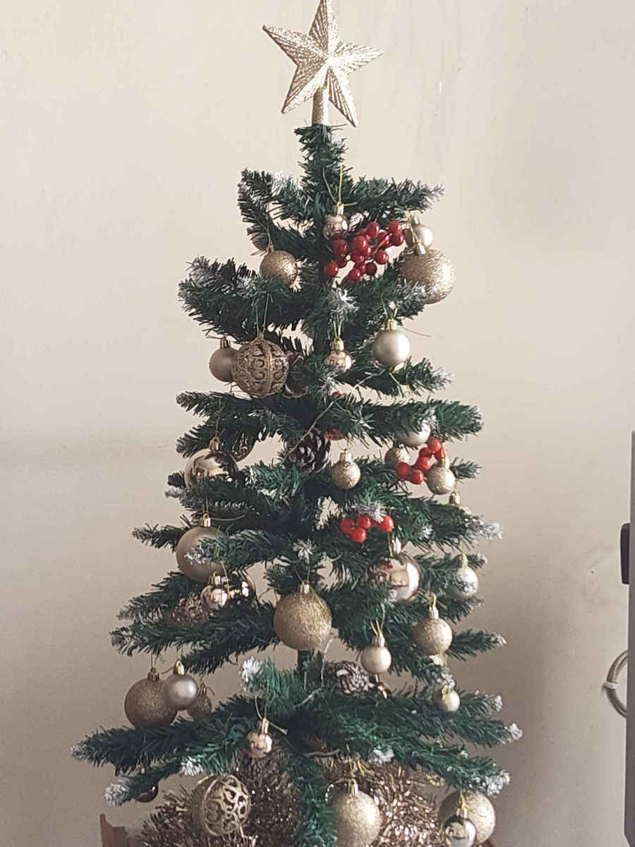 Weihnachtsbaum Beschneit 90cm mit 74 Zweige