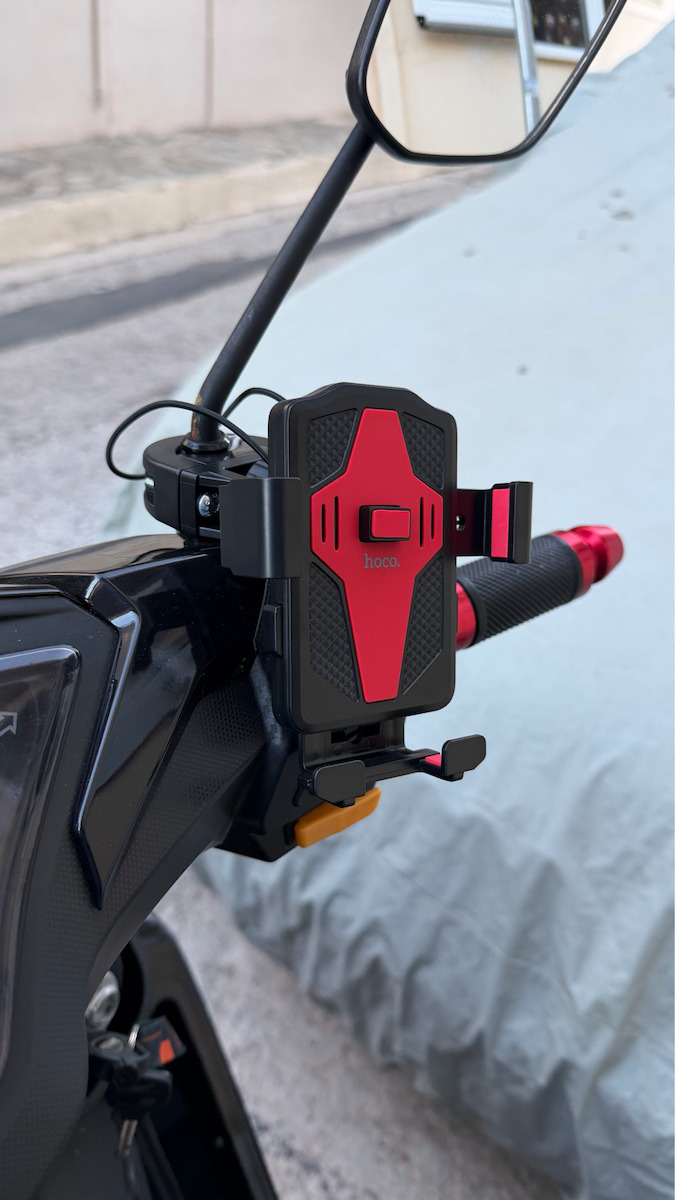 Hoco CA73 Mount Motorcycle with Adjustable Arm 4.5-7.2" for Steering Wheel