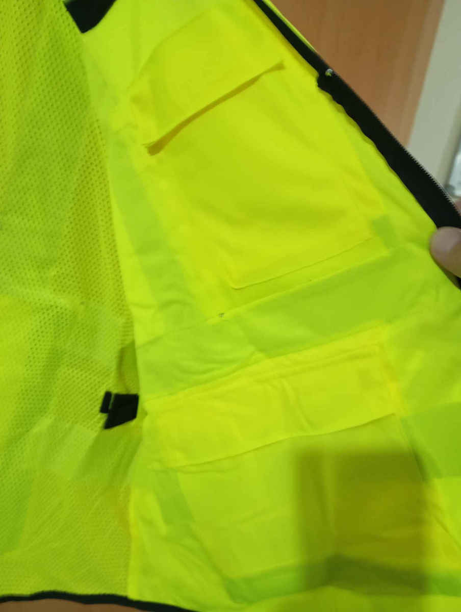 Milwaukee Men's Safety Vest with Reflective Film Yellow Construction site