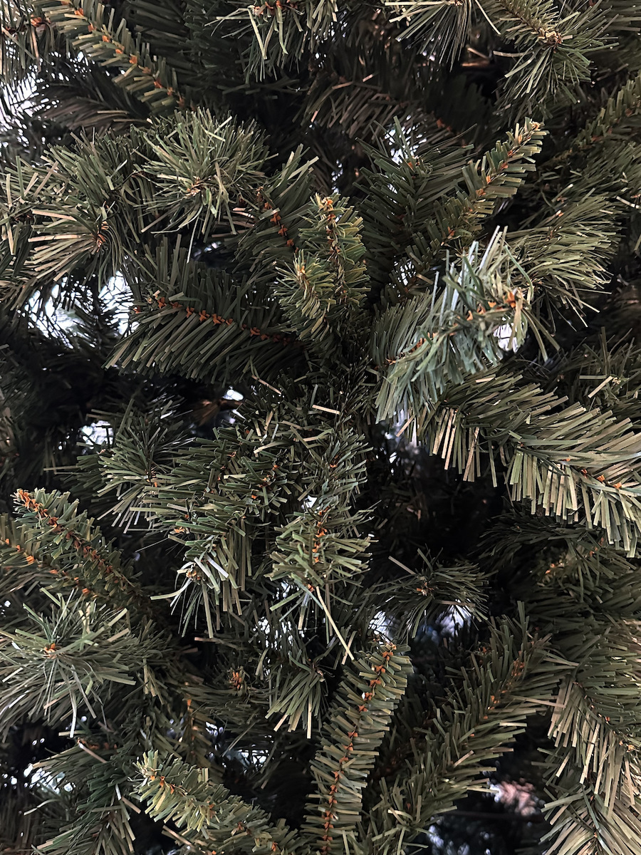 Коледно дърво Tiffany Pine Colorado 150cm с 581 Клони