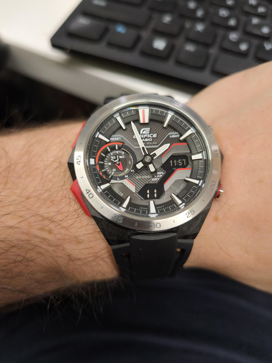 Casio Edifice Men's Watch Battery with Black Rubber Strap