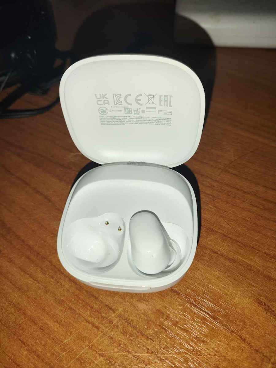 Xiaomi Redmi Buds 6 Play Bluetooth-Freisprecheinrichtung Kopfhörer mit Schweißresistenz und Ladeetui Rosa