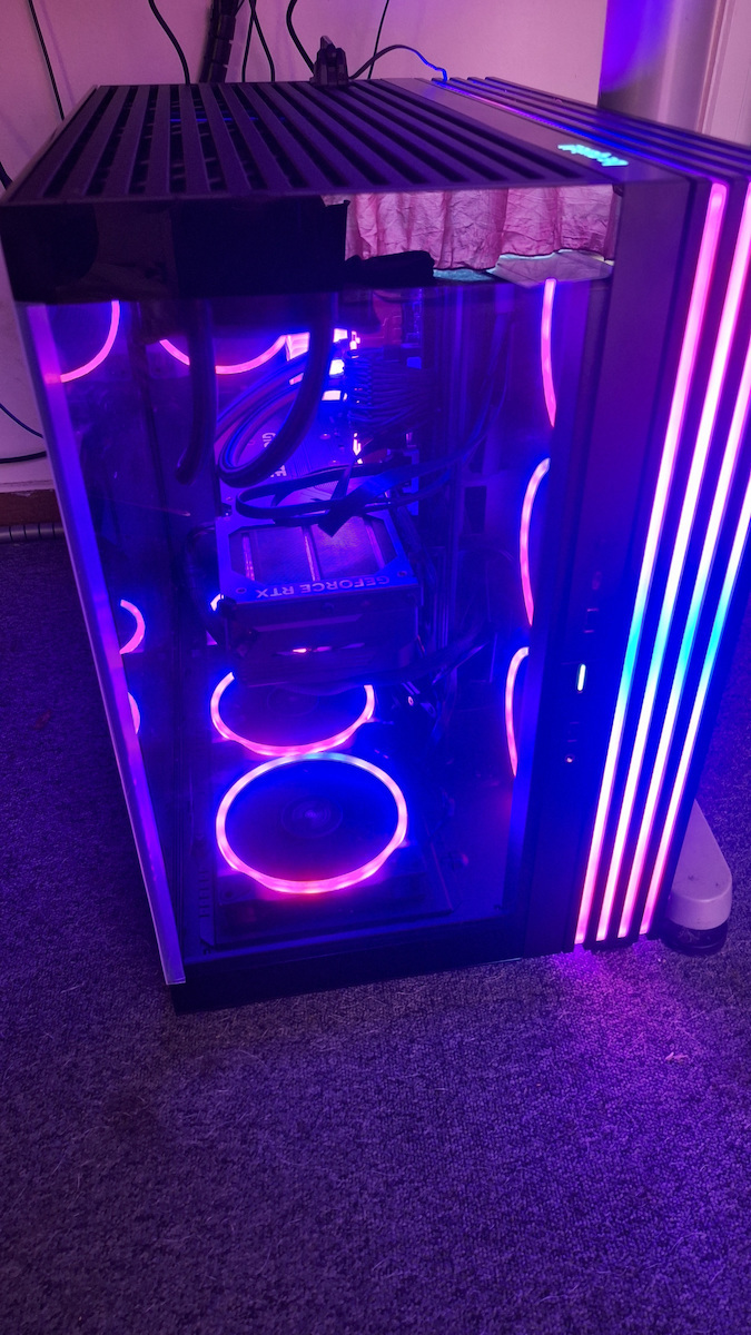 Be Quiet Light Base 900 FX Gaming Full Tower Computer Case with RGB Lighting Black
